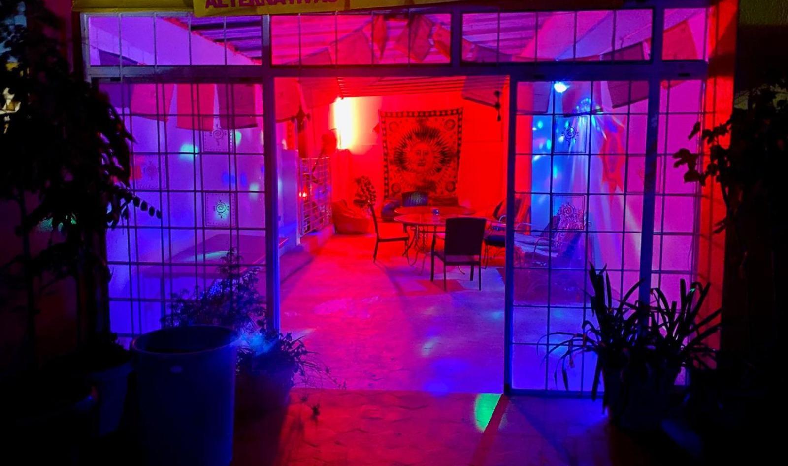 Free Spirit Hostel กัวดาลาฮารา ภายนอก รูปภาพ